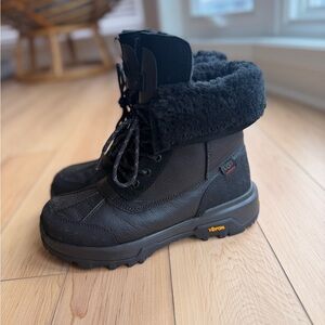 UGG Black Leather Lace-Up Shearling Collar Boots